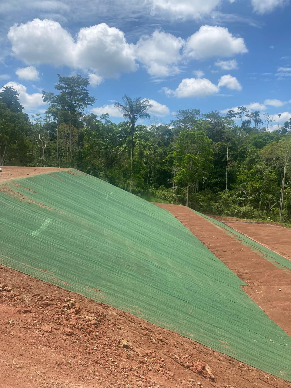 Obra en ladera